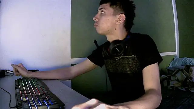Kurt williams1 online show from June 14, 12:06 pm