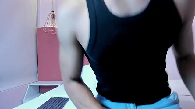 Naim   online show from November 15, 2:15 am