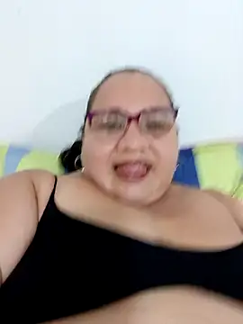 Snapshot of HotXXXgirl_01 chatting on November 10, 11:10 pm HotXXXgirl 01 online show from November 10, 11:10 pm