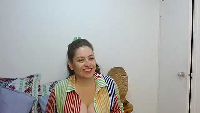 dayan hanks online show from February 14, 9:42 am