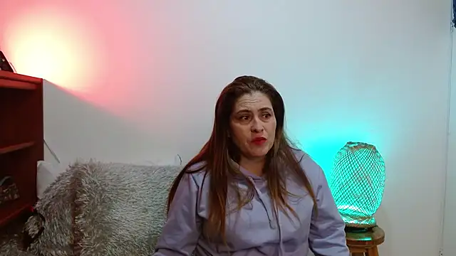 dayan hanks online show from February 5, 3:46 am