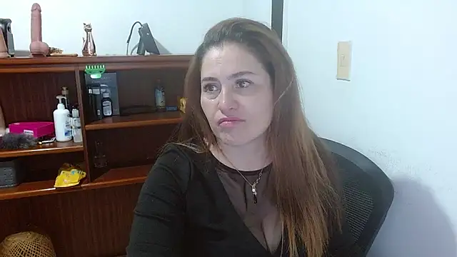 dayan hanks online show from April 17, 2:25 am