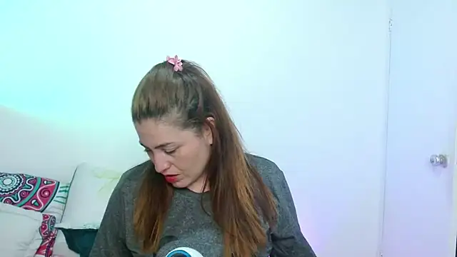 dayan hanks online show from February 27, 10:42 pm