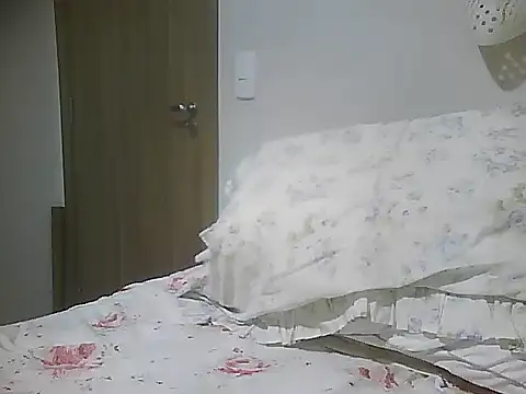 cabecaoegreluda online show from April 5, 11:55 pm