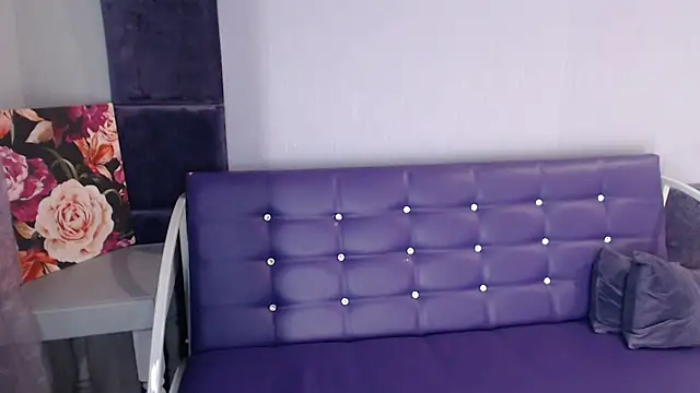 Katerina  Ray online show from March 28, 9:43 am