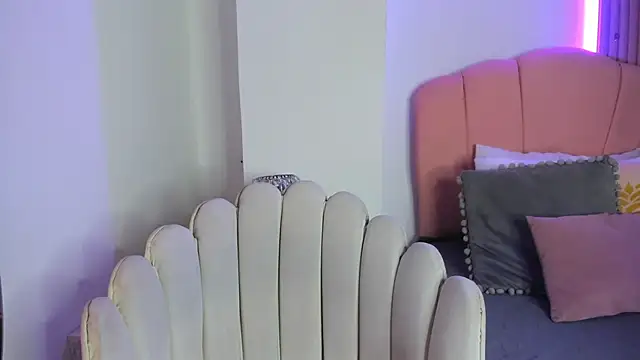 scarlett smith 3 online show from February 19, 1:57 am