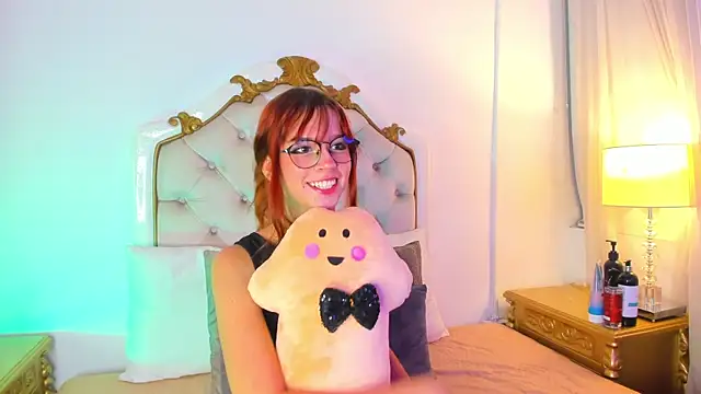 scarlett smith 3 online show from June 6, 2:06 am