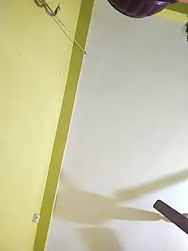 hootmom online show from November 9, 6:17 am