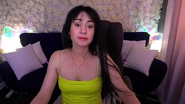 CarolinaaFoxyyy online show from June 11, 12:46 pm