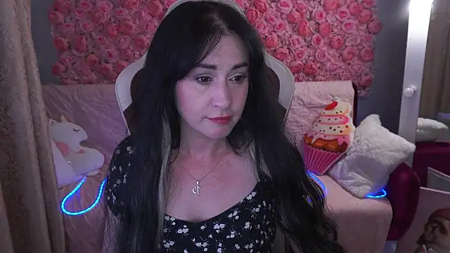 CarolinaaFoxyyy online show from May 24, 6:52 pm
