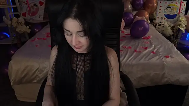 Snapshot of CarolinaaFoxyyy chatting on February 17, 1:41 pm CarolinaaFoxyyy online show from February 17, 1:41 pm