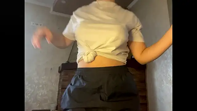 Snapshot of LatishaDopler chatting on November 9, 9:46 am LatishaDopler online show from November 9, 9:46 am