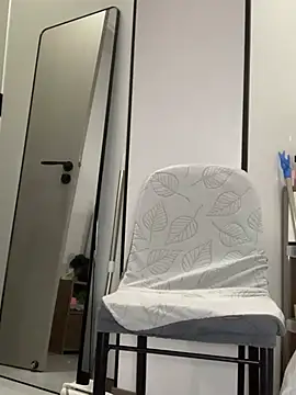 hoho-is online show from February 5, 4:36 pm