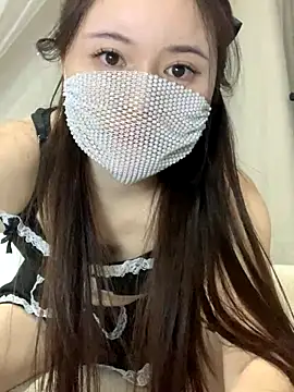 Snapshot of hoho-is chatting on November 19, 3:56 pm hoho-is online show from November 19, 3:56 pm