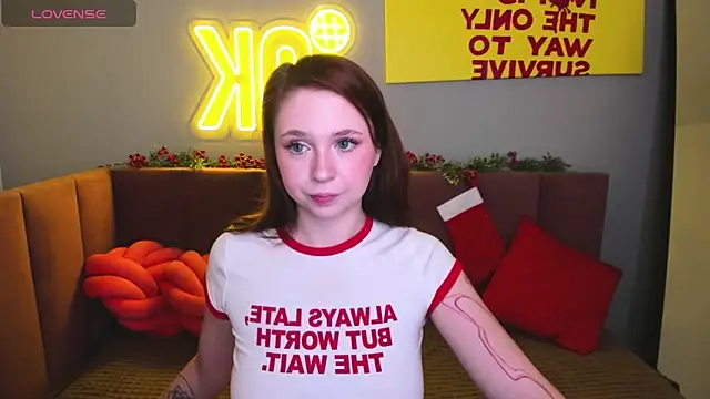 Erica Nelson online show from December 20, 1:19 am