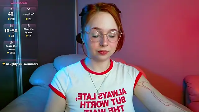 Erica Nelson online show from April 9, 2:02 am