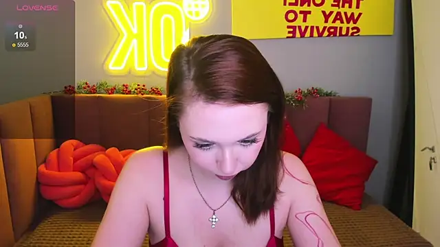 Erica Nelson online show from December 15, 1:11 am