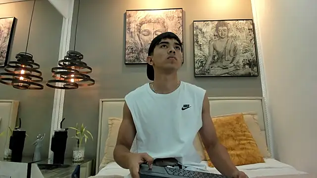 Ashton  Montana online show from December 21, 11:05 pm