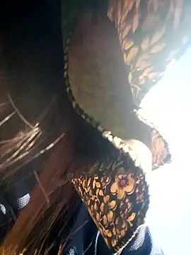 blonde blg online show from April 12, 10:07 am