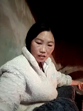 blonde blg online show from February 19, 11:18 am