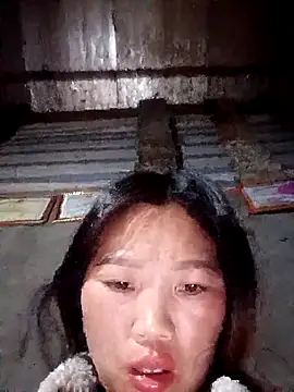 blonde blg online show from February 5, 12:23 pm