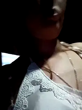 blonde blg online show from February 8, 9:18 am