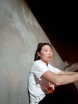 blonde blg online show from March 27, 12:06 pm