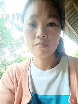 blonde blg online show from November 9, 9:13 am