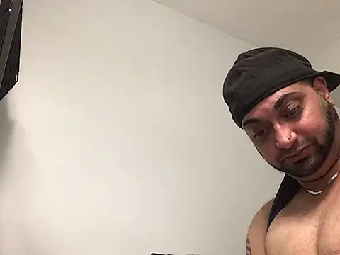 juicythickclit69 online show from February 24, 7:09 am