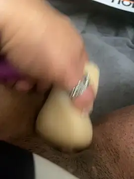 Snapshot of juicythickclit69 chatting on November 16, 5:12 am juicythickclit69 online show from November 16, 5:12 am