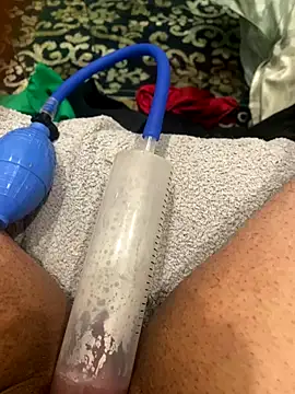 Snapshot of juicythickclit69 chatting on November 9, 10:30 am juicythickclit69 online show from November 9, 10:30 am