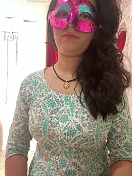 Red Queen 11 online show from November 30, 9:10 am