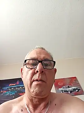 andy-1961 online show from November 11, 12:55 pm