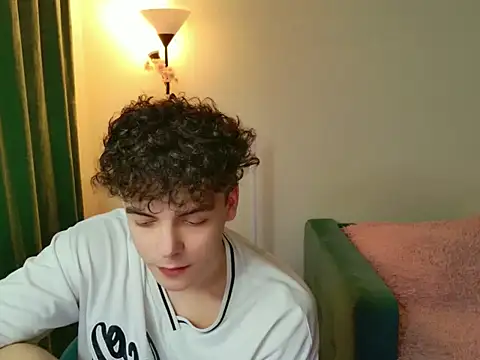 Snapshot of JasonSempler chatting on November 9, 1:26 pm JasonSempler online show from November 9, 1:26 pm