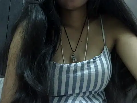 Snapshot of SEXY_PRIYA83 chatting on April 1, 1:41 pm SEXY PRIYA83 online show from April 1, 1:41 pm