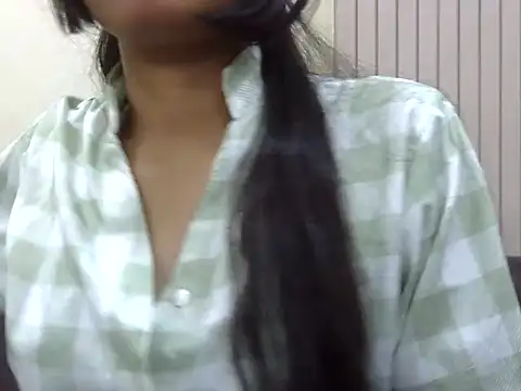 SEXY PRIYA83 online show from December 5, 5:55 pm