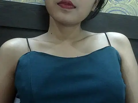 Snapshot of SEXY_PRIYA83 chatting on April 21, 7:09 pm SEXY PRIYA83 online show from April 21, 7:09 pm