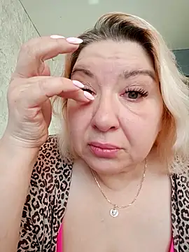 Snapshot of URALS-BOOBS chatting on November 12, 5:00 am URALS-BOOBS online show from November 12, 5:00 am