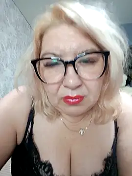 Snapshot of URALS-BOOBS chatting on November 27, 7:58 pm URALS-BOOBS online show from November 27, 7:58 pm