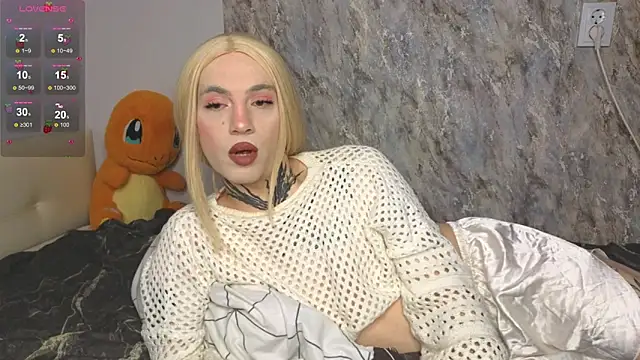 Snapshot of 1lola4ka chatting on November 9, 3:16 pm 1lola4ka online show from November 9, 3:16 pm