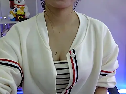 Snapshot of Lee-Young66 chatting on November 10, 7:02 am Lee-Young66 online show from November 10, 7:02 am