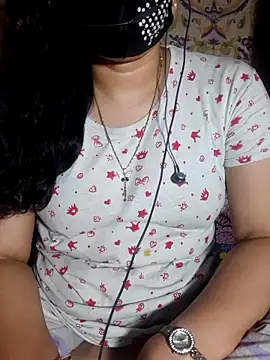HotGirl23231 online show from May 17, 5:57 pm