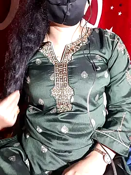 HotGirl23231 online show from July 29, 6:29 pm