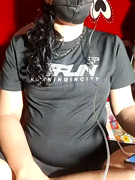 HotGirl23231 online show from July 26, 6:37 pm