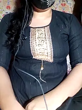 HotGirl23231 online show from May 5, 6:44 pm