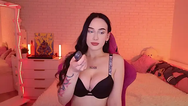 Darineko  online show from April 1, 3:30 am