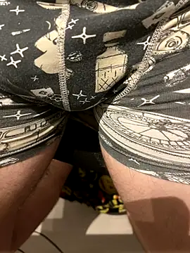 christophecamzzl online show from November 11, 4:46 pm