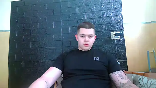 CuteButNaughty  online show from February 15, 12:59 pm