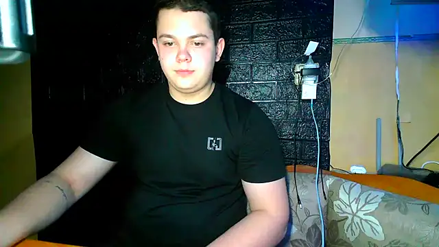 CuteButNaughty  online show from January 6, 9:30 pm