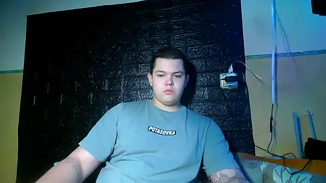 CuteButNaughty  online show from February 11, 8:52 pm